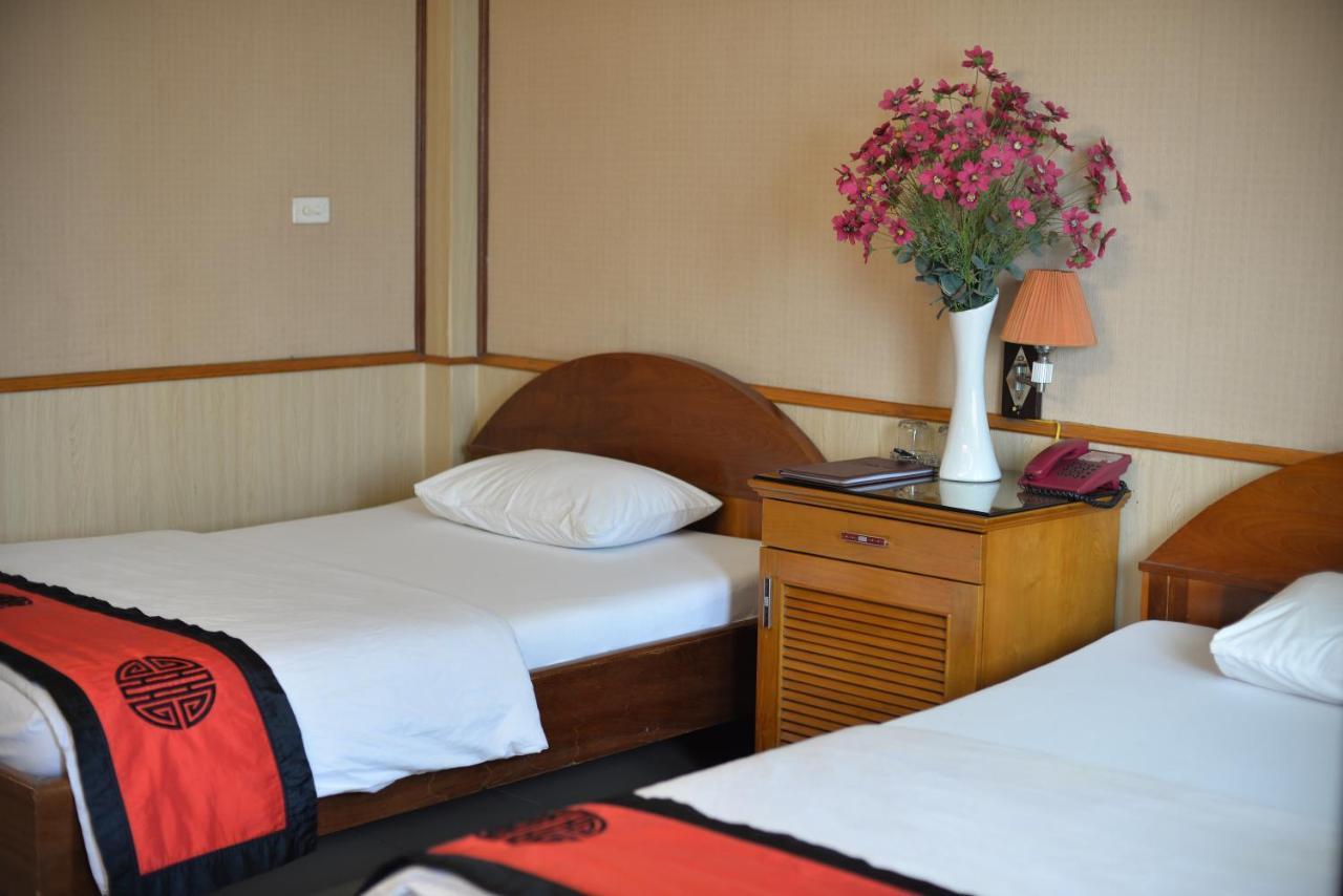 Valentine Hotel - Hong Ha Hanoi Exterior photo